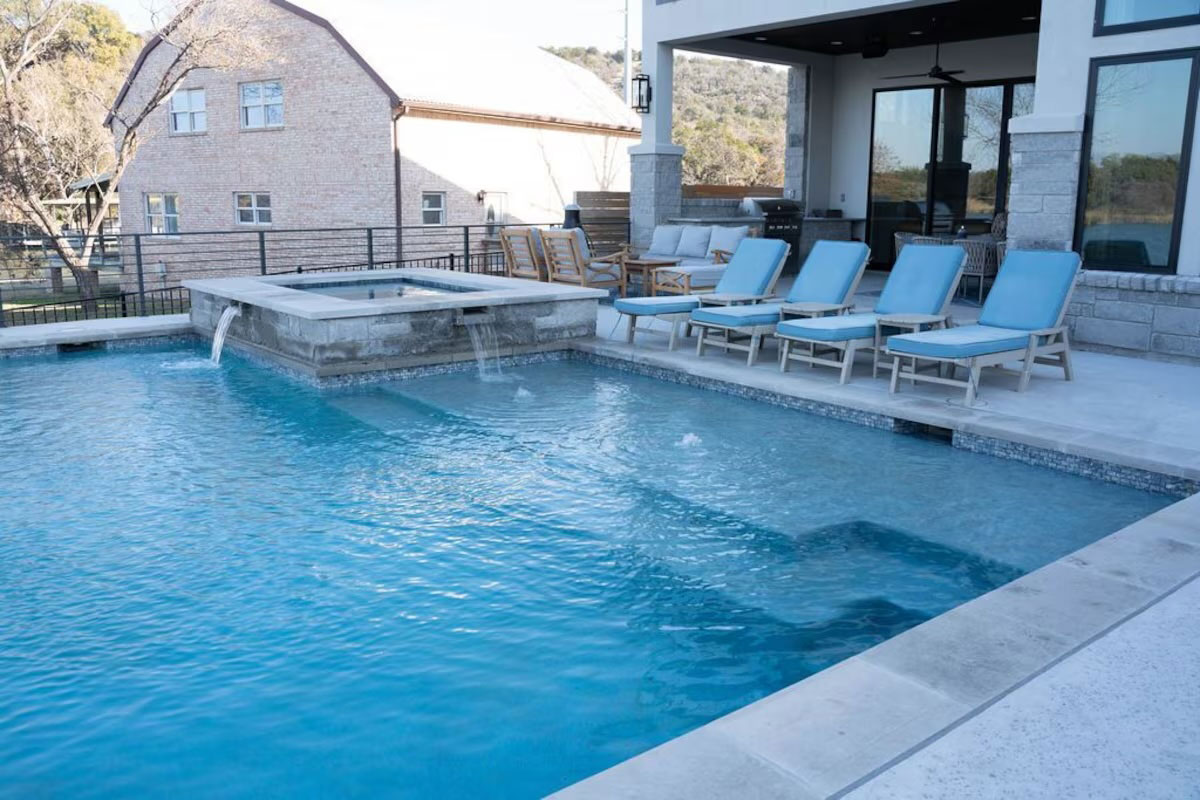 The Lyndon on Lake LBJ