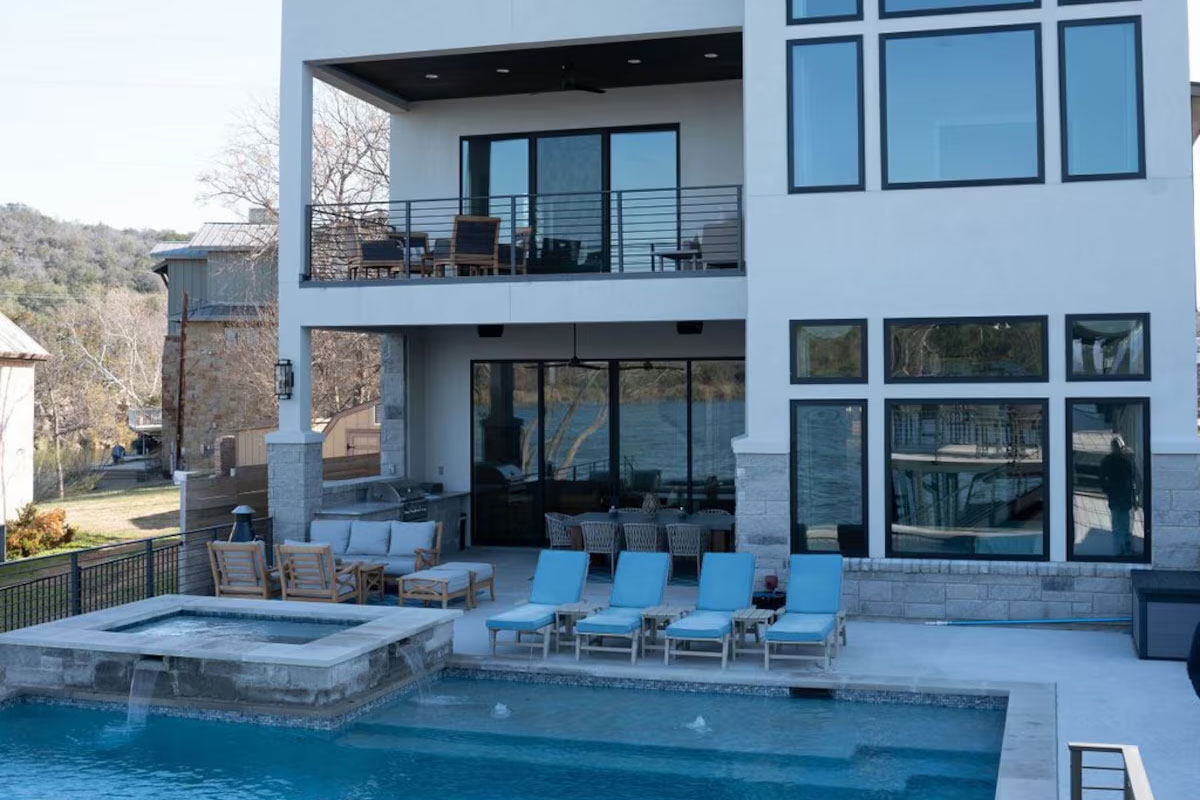 The Lyndon on Lake LBJ